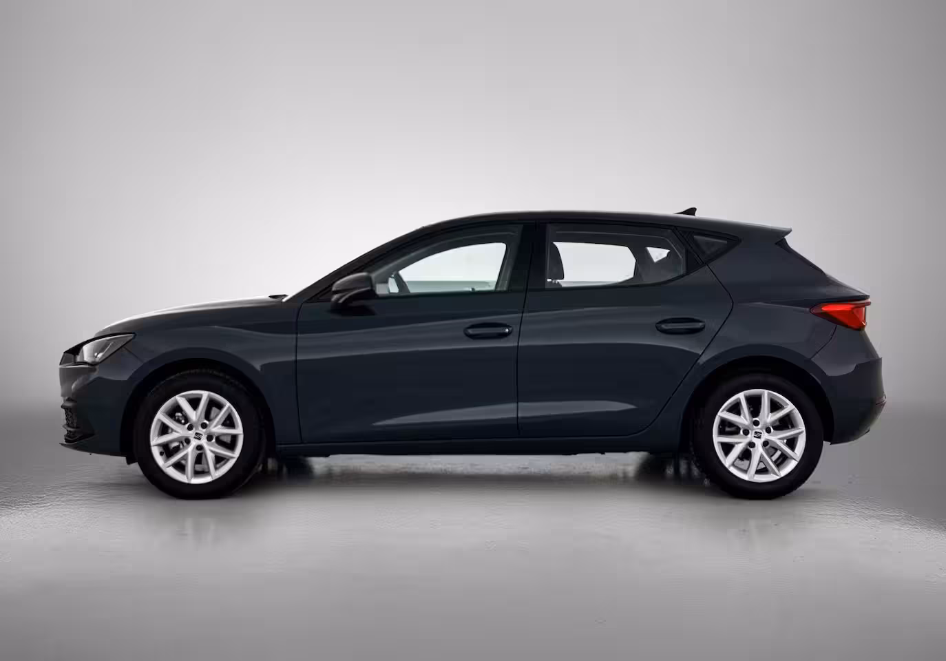Seat Leon 1.5 TSI Style 115 PK | Parkeersensoren | Climate Control | Apple Carplay & Android Auto |