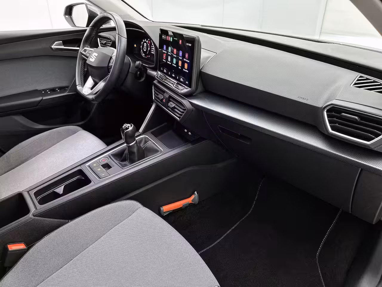 Seat Leon 1.5 TSI Style 115 PK | Parkeersensoren | Climate Control | Apple Carplay & Android Auto |