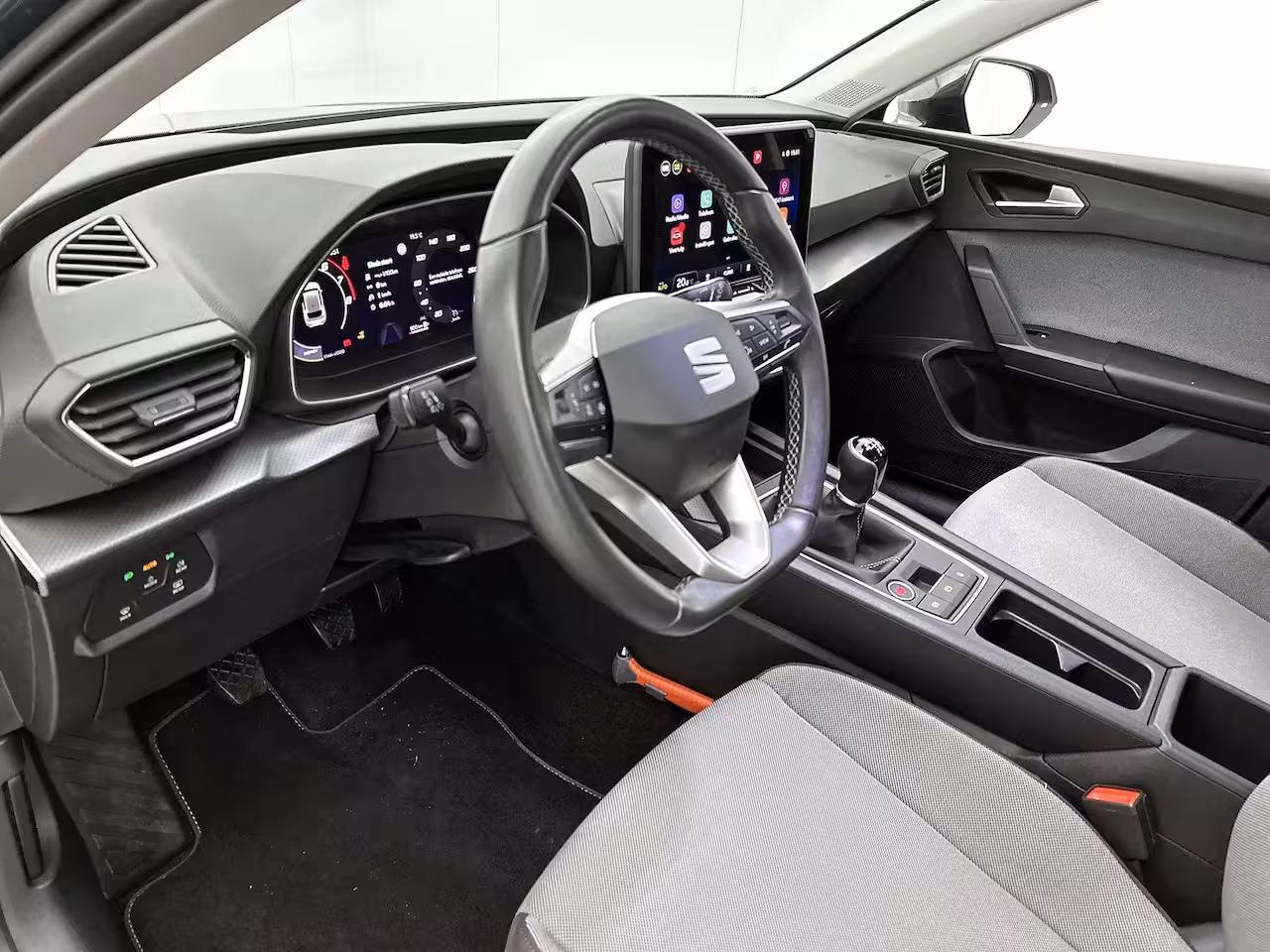 Seat Leon 1.5 TSI Style 115 PK | Parkeersensoren | Climate Control | Apple Carplay & Android Auto |