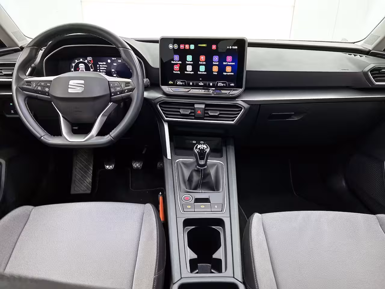Seat Leon 1.5 TSI Style 115 PK | Parkeersensoren | Climate Control | Apple Carplay & Android Auto |