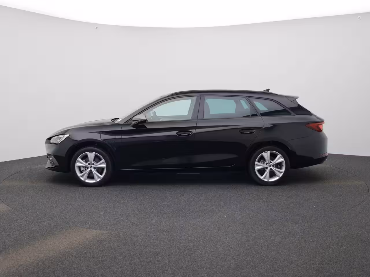 Seat Leon Sportstourer 1.5 TSI e-Hybrid FR Business 204 PK | Automaat | LED Matrix Koplampen | Navigatie | Climat