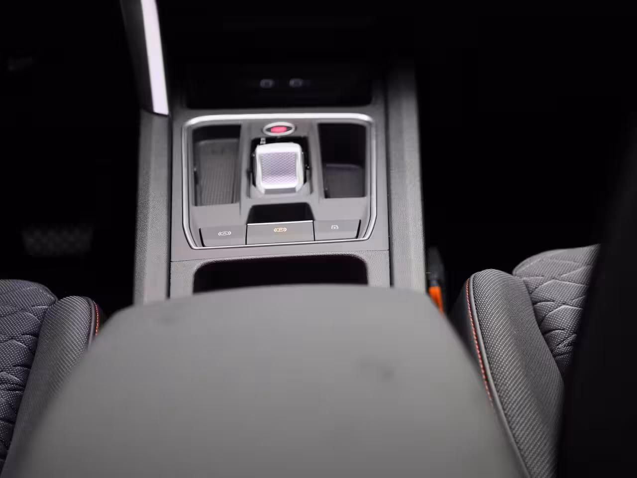 Seat Leon Sportstourer 1.5 TSI e-Hybrid FR Business 204 PK | Automaat | LED Matrix Koplampen | Navigatie | Climat