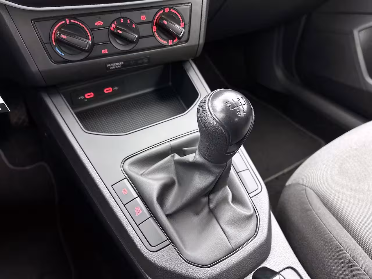 Seat Ibiza 1.0 MPI Reference | LED Koplampen | Airconditioning | Cruise Control | Apple Carplay/Andro