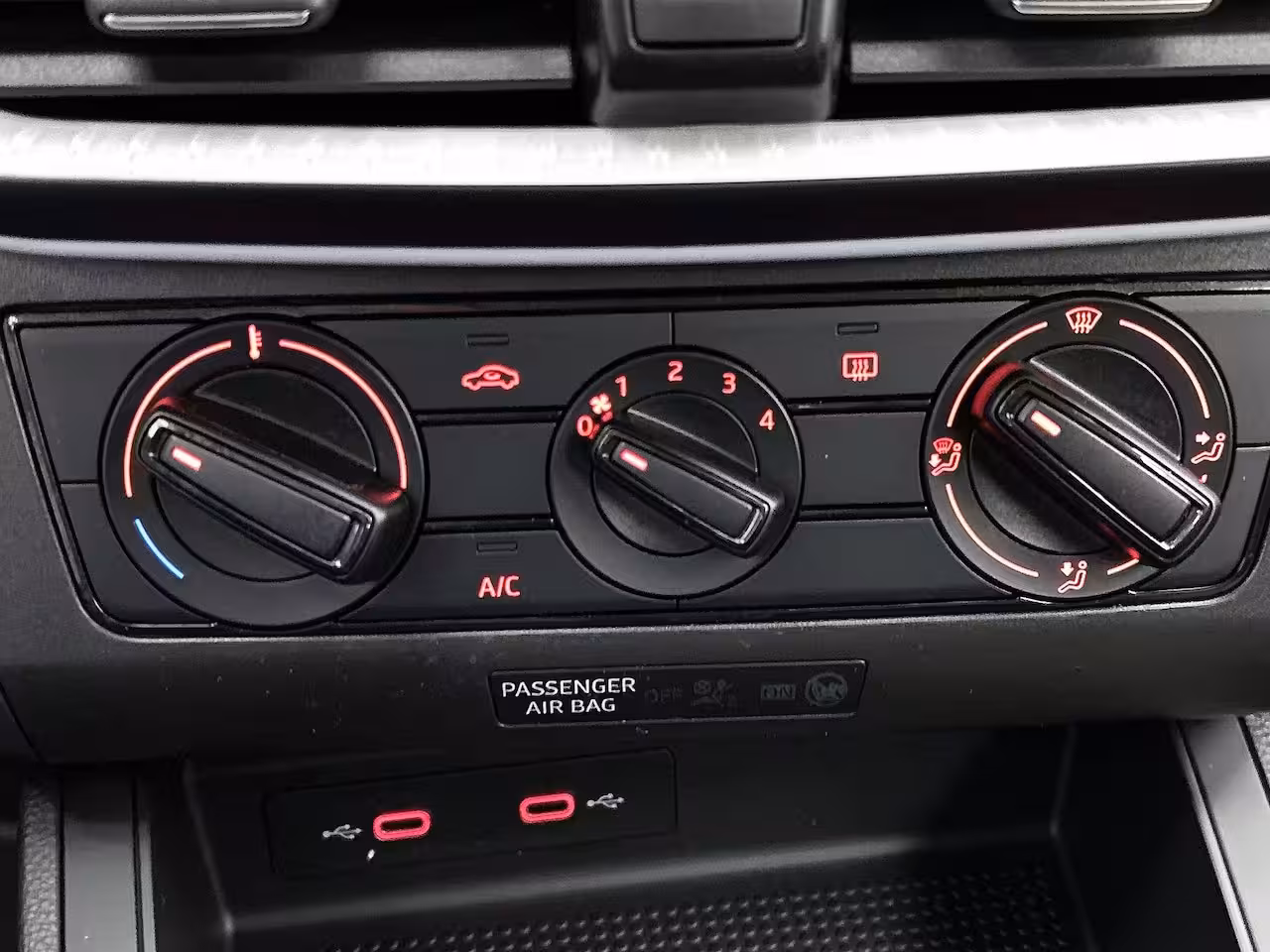 Seat Ibiza 1.0 MPI Reference | LED Koplampen | Airconditioning | Cruise Control | Apple Carplay/Andro