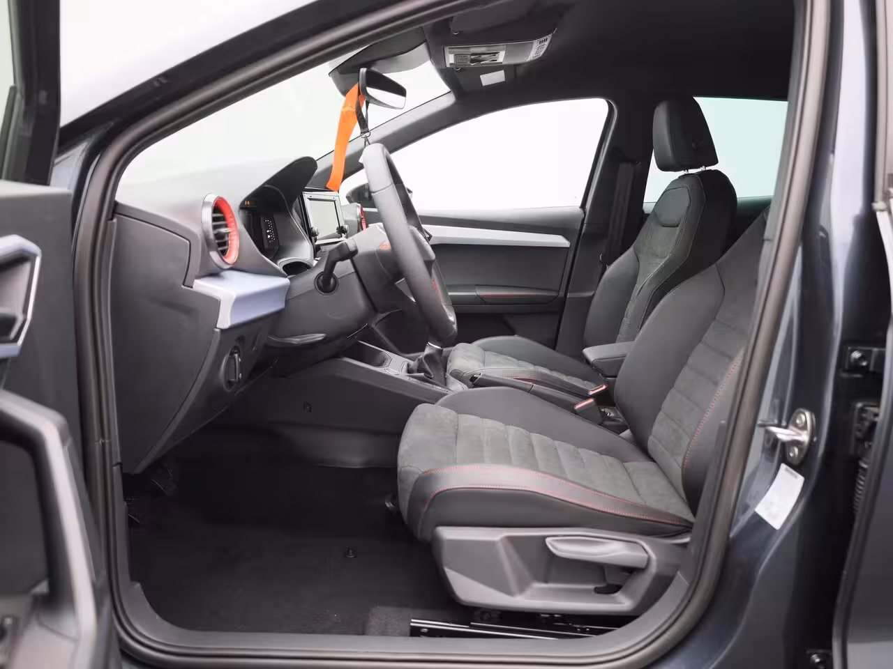 Seat Ibiza 1.0 EcoTSI FR Business Connect 95 PK | €2000, - Herwaardering | LED Koplampen | Parkeersen