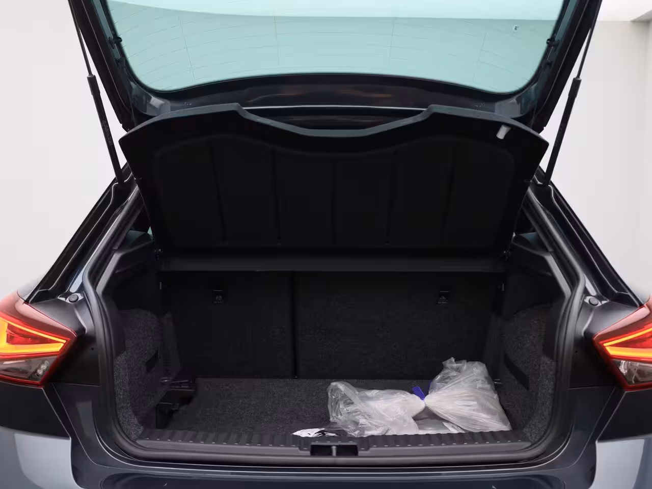 Seat Ibiza 1.0 EcoTSI FR Business Connect 95 PK | €2000, - Herwaardering | LED Koplampen | Parkeersen