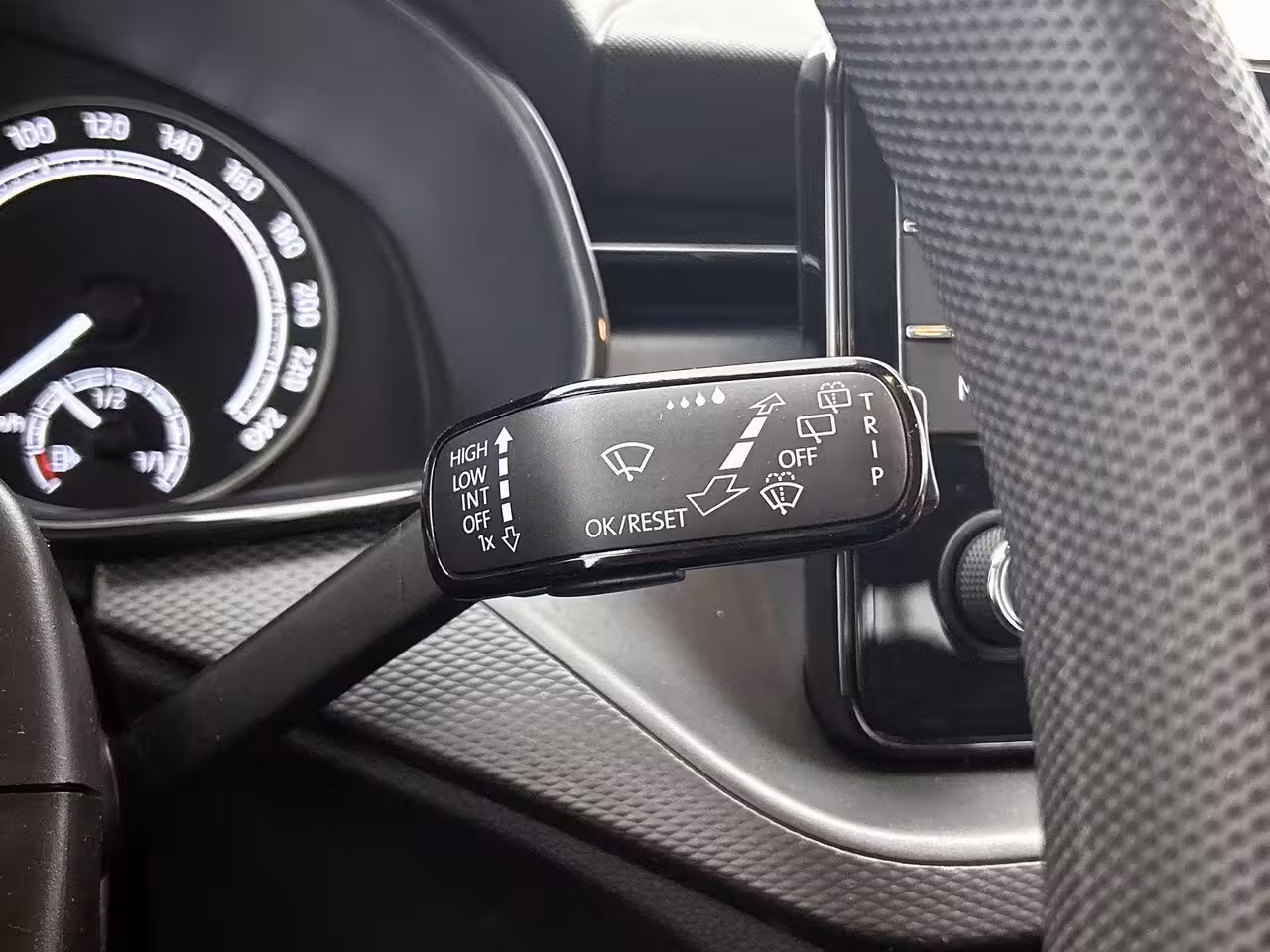 Skoda Scala 1.0 TSI Active 95 PK | LED Koplampen | Apple Carplay/Android Auto | Airconditioning | DAB