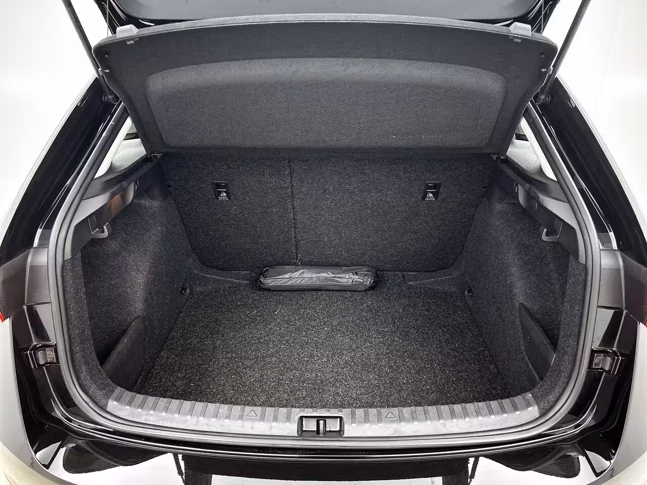 Skoda Scala 1.0 TSI Active 95 PK | LED Koplampen | Apple Carplay/Android Auto | Airconditioning | DAB