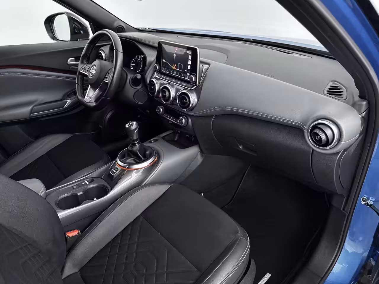 Nissan Juke 1.0 DIG-T Tekna 114PK | Navigatie | BOSE Audio | 360 Graden Camera | Adaptieve Cruise Cont