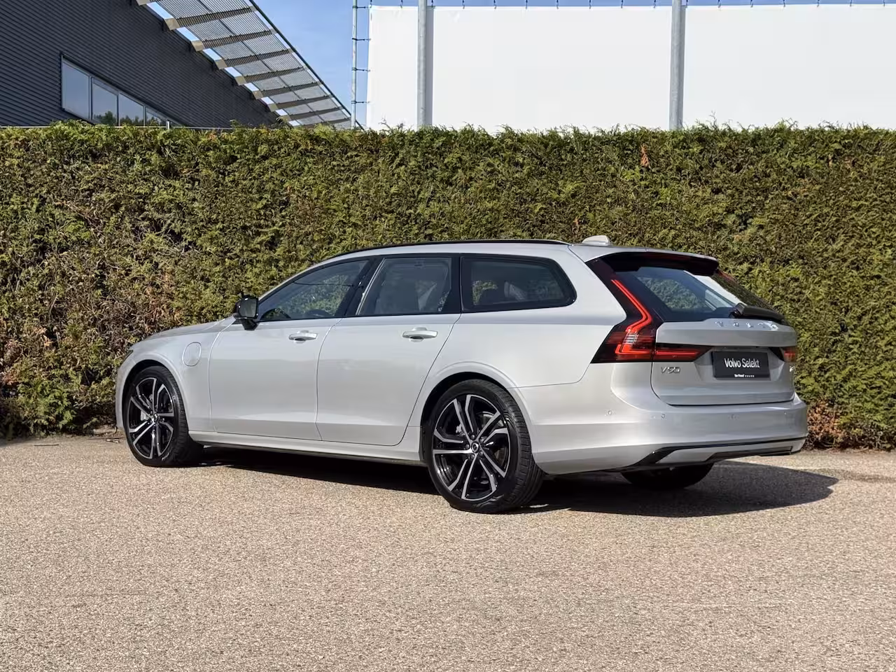 Volvo V90 T8 Plug-in hybrid AWD Ultra Dark