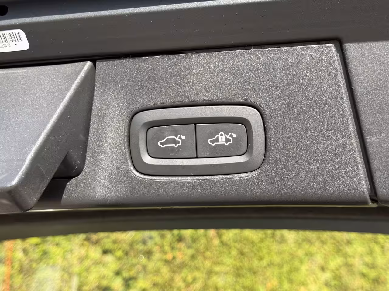 Volvo V90 T8 Plug-in hybrid AWD Ultra Dark