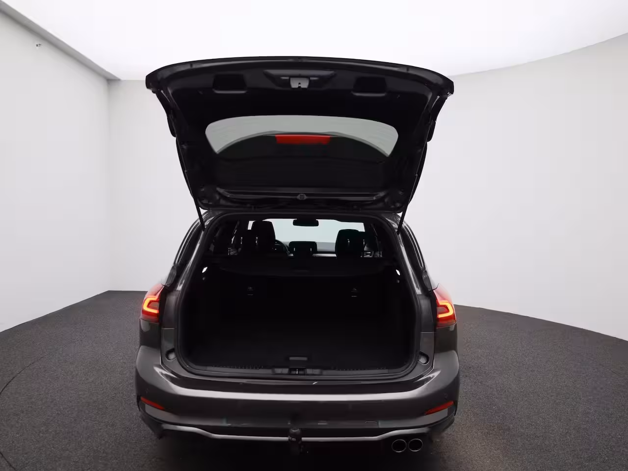 Ford Focus Wagon 1.0 EcoBoost Hybrid ST Line Style | Apple Carplay/Android Auto | Winter Pakket | Camera |