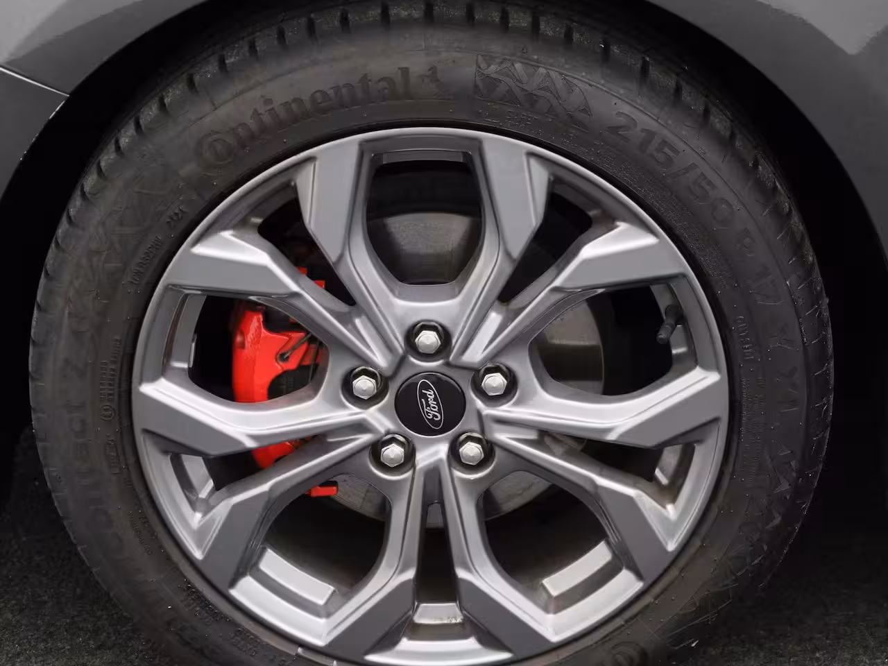 Ford Focus Wagon 1.0 EcoBoost Hybrid ST Line Style | Apple Carplay/Android Auto | Winter Pakket | Camera |