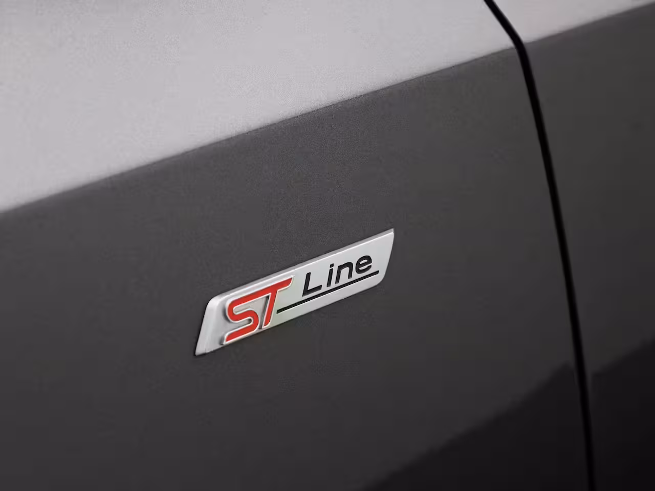 Ford Focus Wagon 1.0 EcoBoost Hybrid ST Line Style | Apple Carplay/Android Auto | Winter Pakket | Camera |