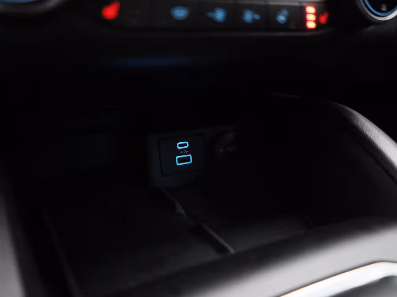 Ford Focus Wagon 1.0 EcoBoost Hybrid ST Line Style | Apple Carplay/Android Auto | Winter Pakket | Camera |