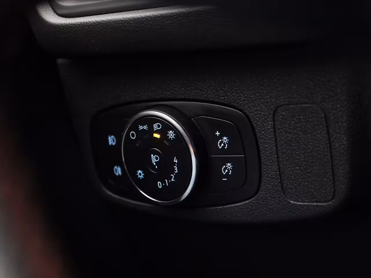 Ford Focus Wagon 1.0 EcoBoost Hybrid ST Line Style | Apple Carplay/Android Auto | Winter Pakket | Camera |