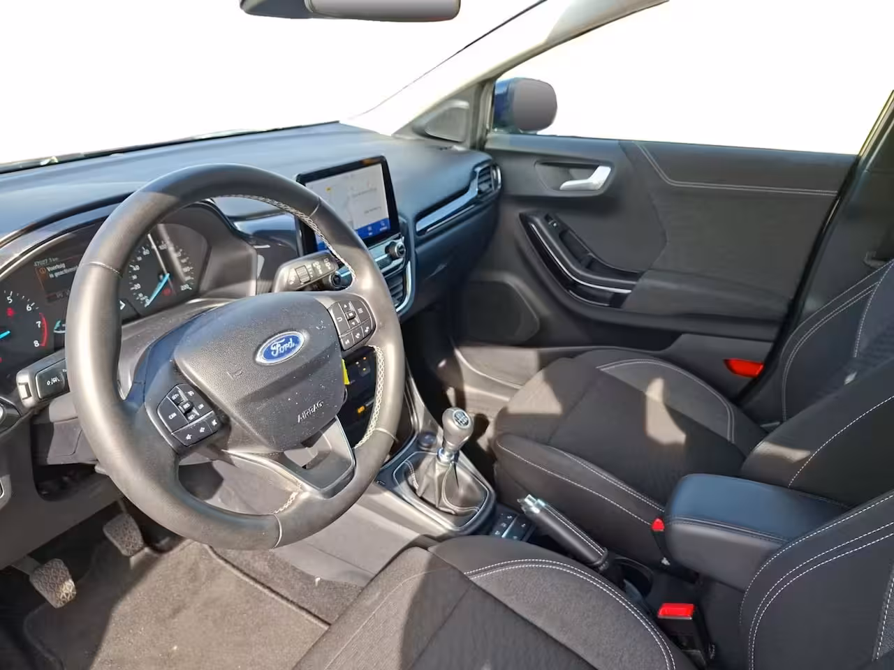 Ford Puma 1.0 EcoBoost Hybrid Titanium | Dealeronderhouden | Trekhaak afneembaar | Navigatie | Achte