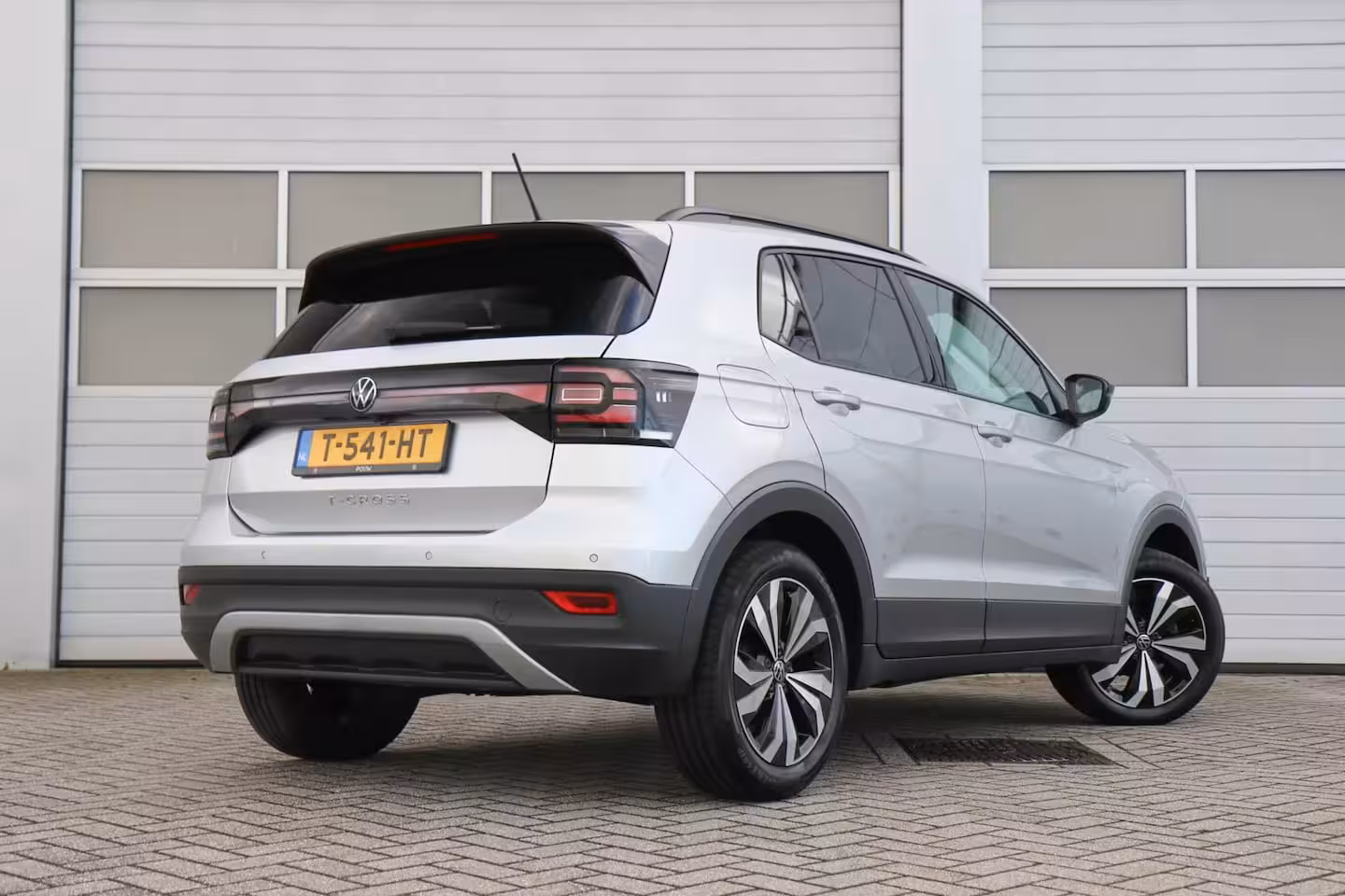 Volkswagen T-Cross 1.0 TSI 95pk Life | Navigatie | App Connect | Achteruitrijcamera | Clima