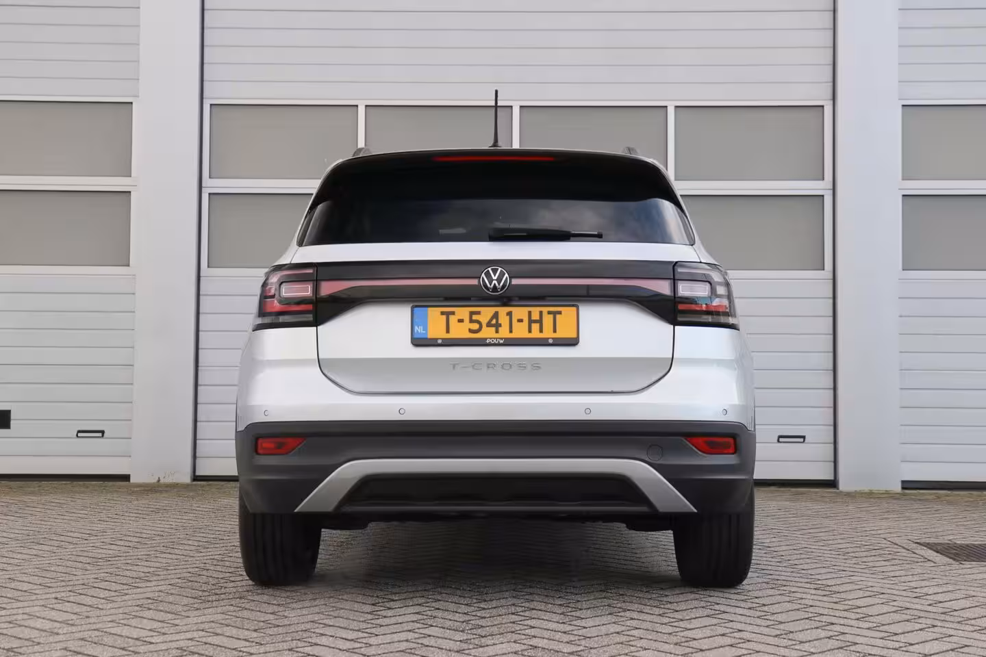 Volkswagen T-Cross 1.0 TSI 95pk Life | Navigatie | App Connect | Achteruitrijcamera | Clima