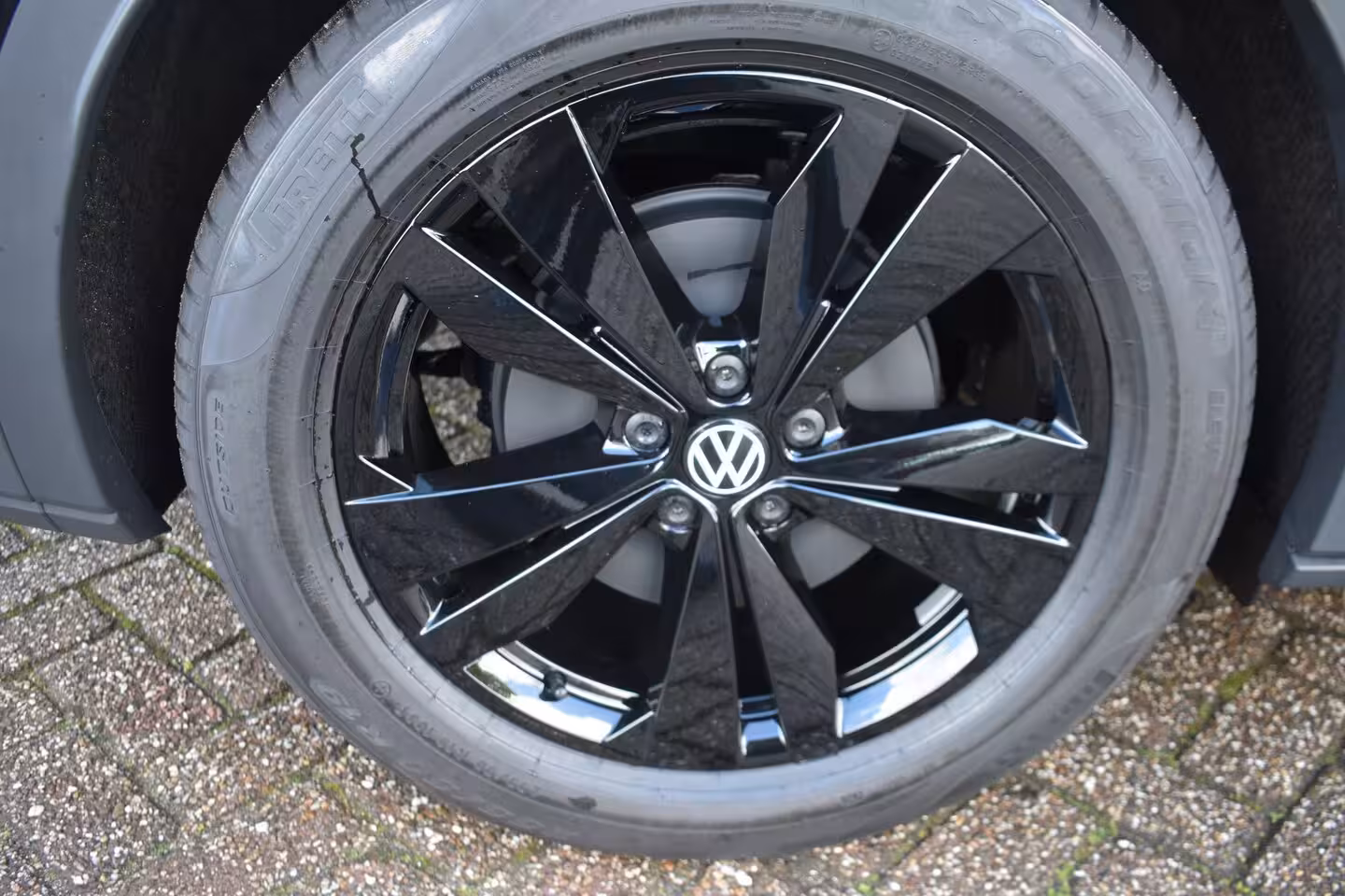 Volkswagen ID.4 Pro Limited Edition Plus | 'App-Connect' draadloze smartphone integratie | Achterbank in o