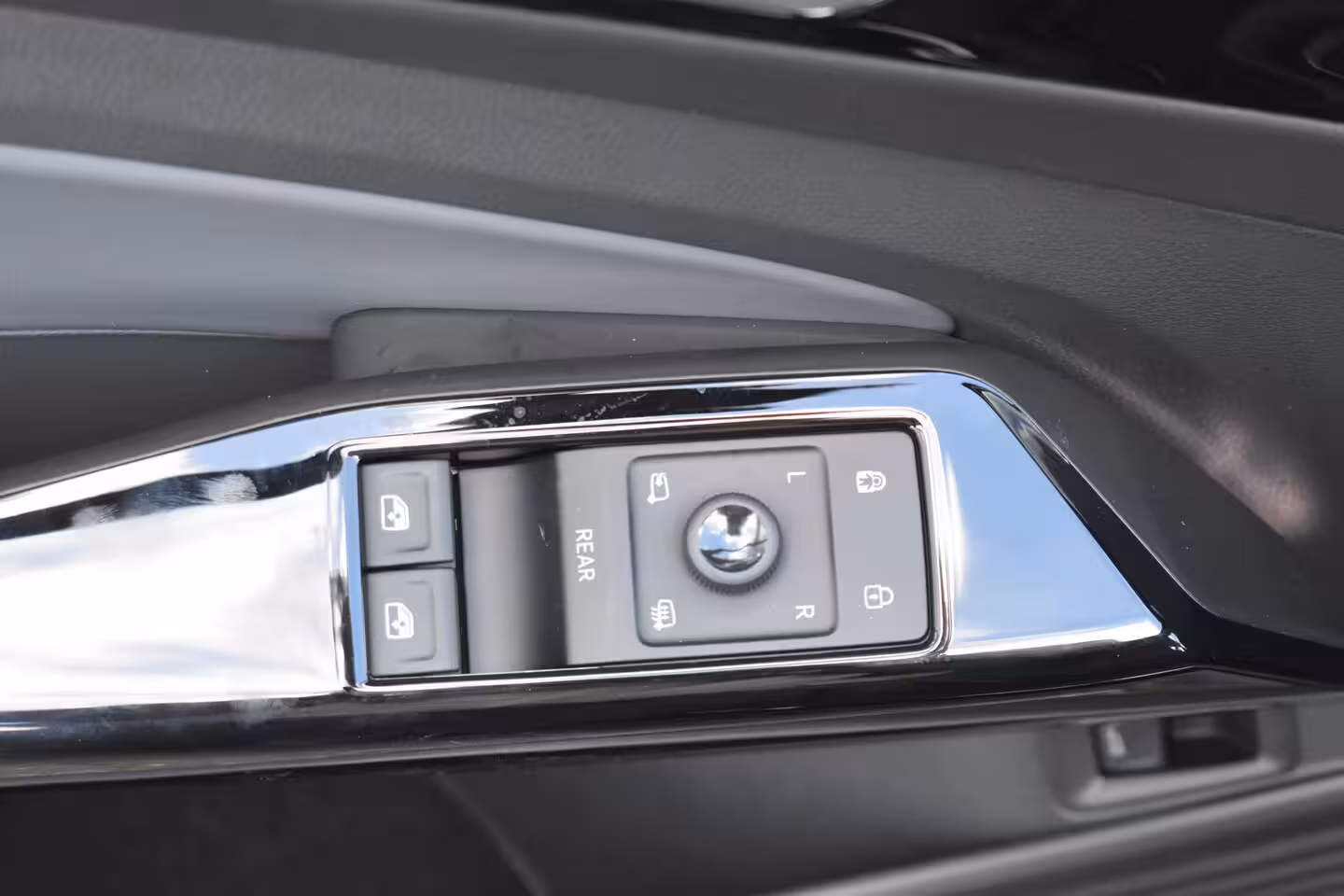Volkswagen ID.4 Pro Limited Edition Plus | 'App-Connect' draadloze smartphone integratie | Achterbank in o