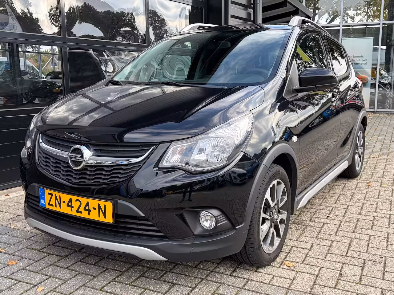 Opel Karl 1.0 Rocks 75 PK Online Edition | NAVIGATIE + APPLE CARPLAY/ANDROID AUTO| PARKEERSENSOREN A