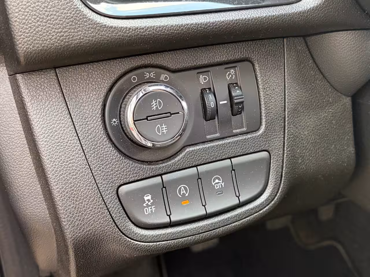 Opel Karl 1.0 Rocks 75 PK Online Edition | NAVIGATIE + APPLE CARPLAY/ANDROID AUTO| PARKEERSENSOREN A