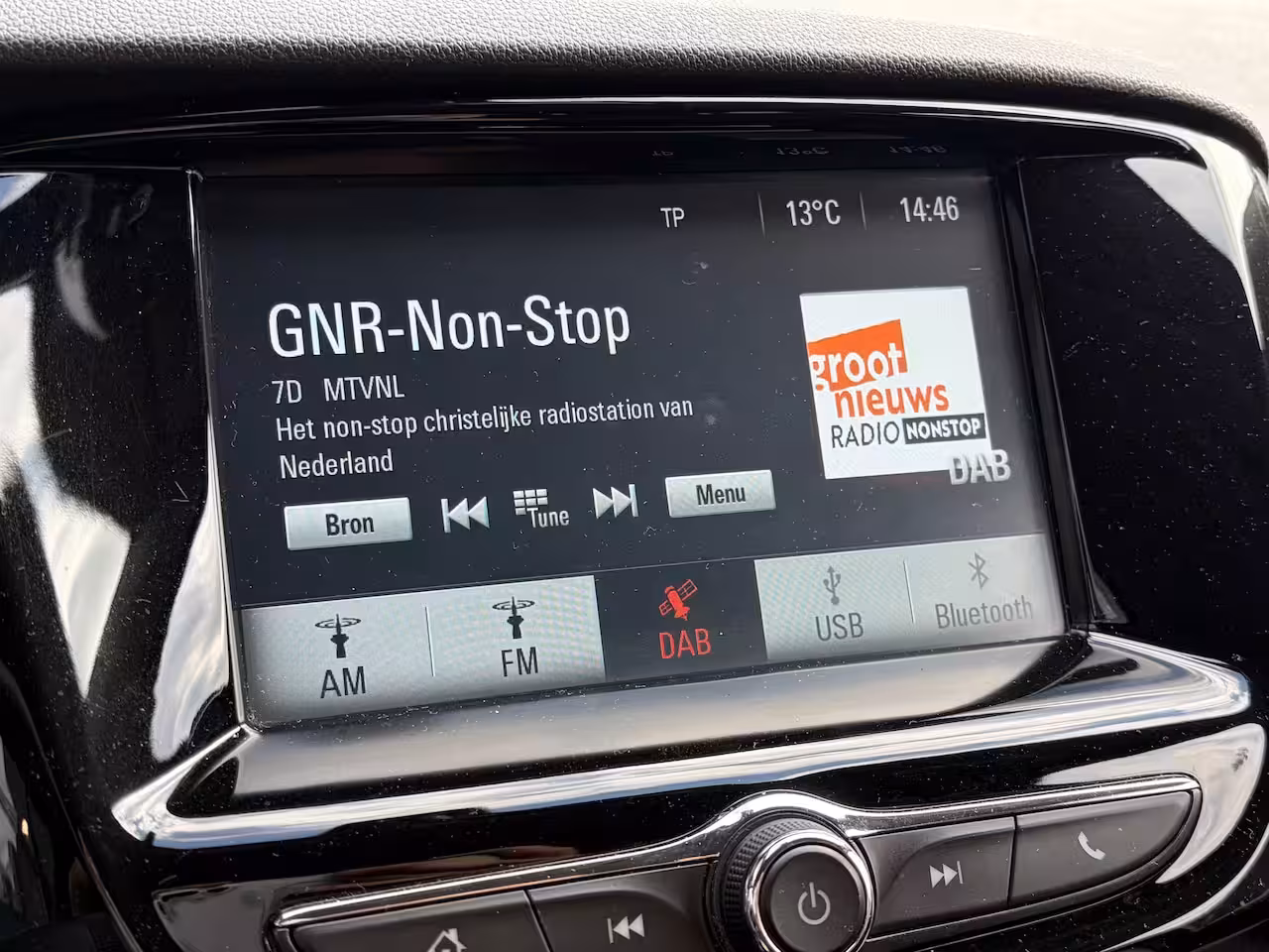 Opel Karl 1.0 Rocks 75 PK Online Edition | NAVIGATIE + APPLE CARPLAY/ANDROID AUTO| PARKEERSENSOREN A