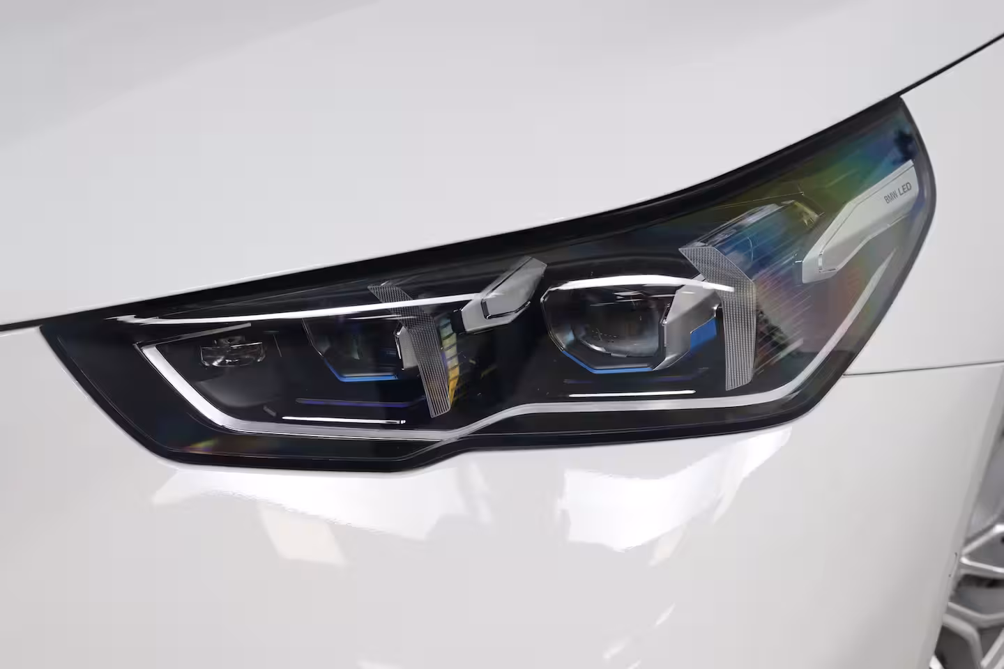 BMW i5 Touring eDrive40 84kWh | Achteruitrijcamera | Apple Carplay/Android Auto|telefoonintegratie premiu