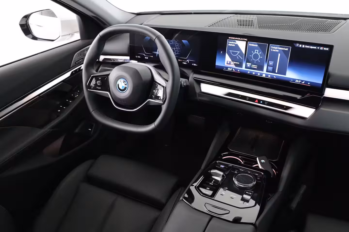 BMW i5 Touring eDrive40 84kWh | Achteruitrijcamera | Apple Carplay/Android Auto|telefoonintegratie premiu