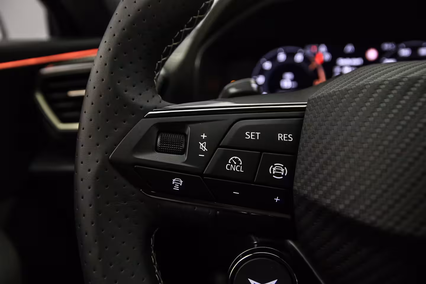 Cupra Formentor 1.5 TSI e-Hybrid 272pk VZ Tribe Edition