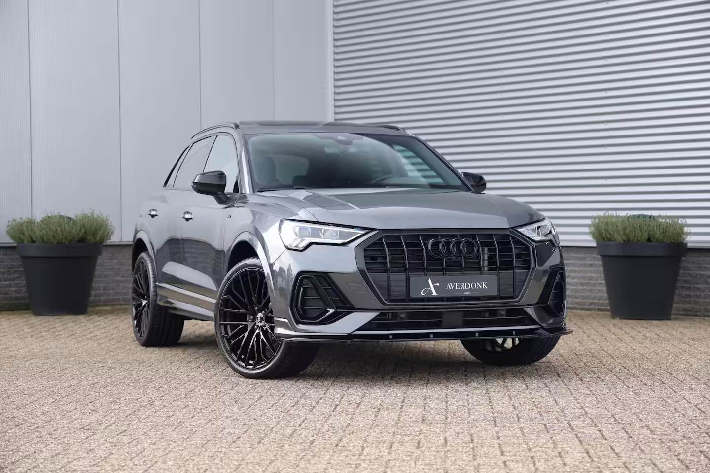 Audi Q3 45 TFSI e 245pk Competition S-Line Black Pano|360cam|Elek stoelv|Matrix|RS Q3