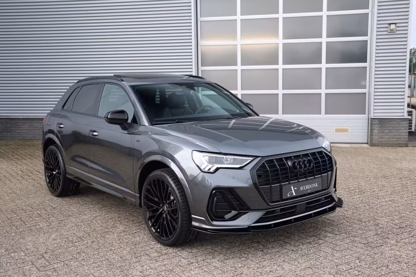 Audi Q3 45 TFSI e 245pk Competition S-Line Black Pano|360cam|Elek stoelv|Matrix|RS Q3