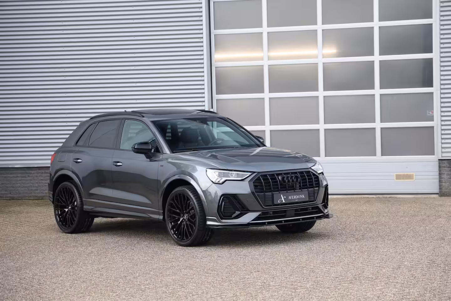Audi Q3 45 TFSI e 245pk Competition S-Line Black Pano|360cam|Elek stoelv|Matrix|RS Q3