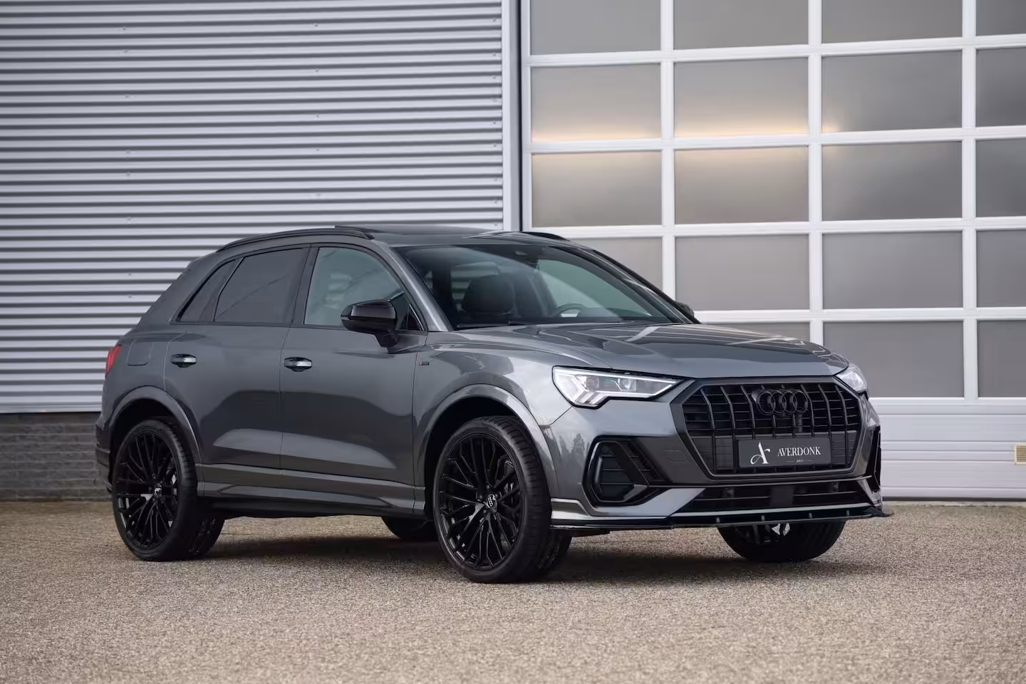 Audi Q3 45 TFSI e 245pk Competition S-Line Black Pano|360cam|Elek stoelv|Matrix|RS Q3