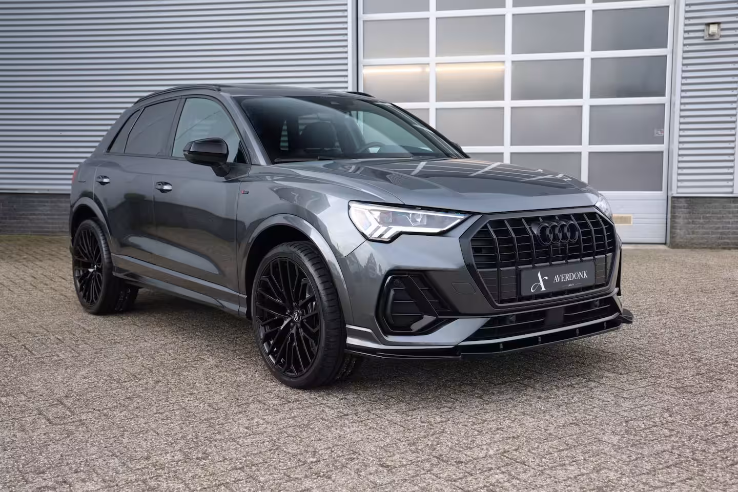 Audi Q3 45 TFSI e 245pk Competition S-Line Black Pano|360cam|Elek stoelv|Matrix|RS Q3