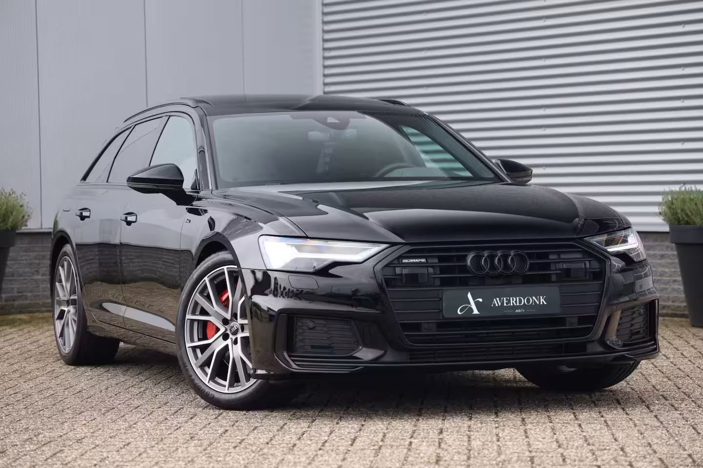 Audi A6 Avant 55 TFSI e Quattro Competition S-Line Black 367PK Pano|Trekh|HD Matrix|Memory|DLR