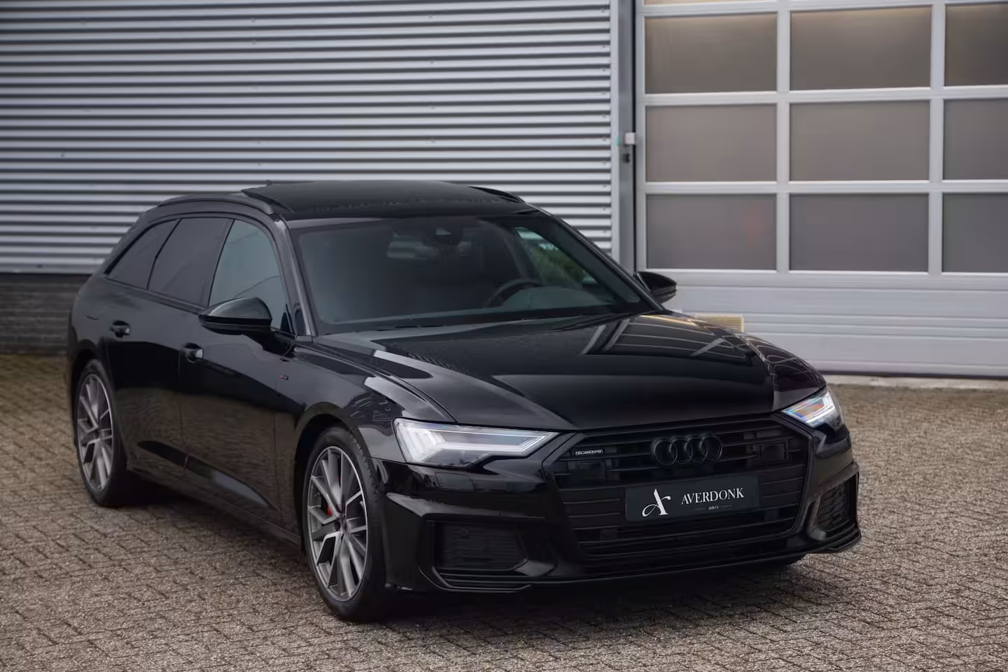 Audi A6 Avant 55 TFSI e Quattro Competition S-Line Black 367PK Pano|Trekh|HD Matrix|Memory|DLR