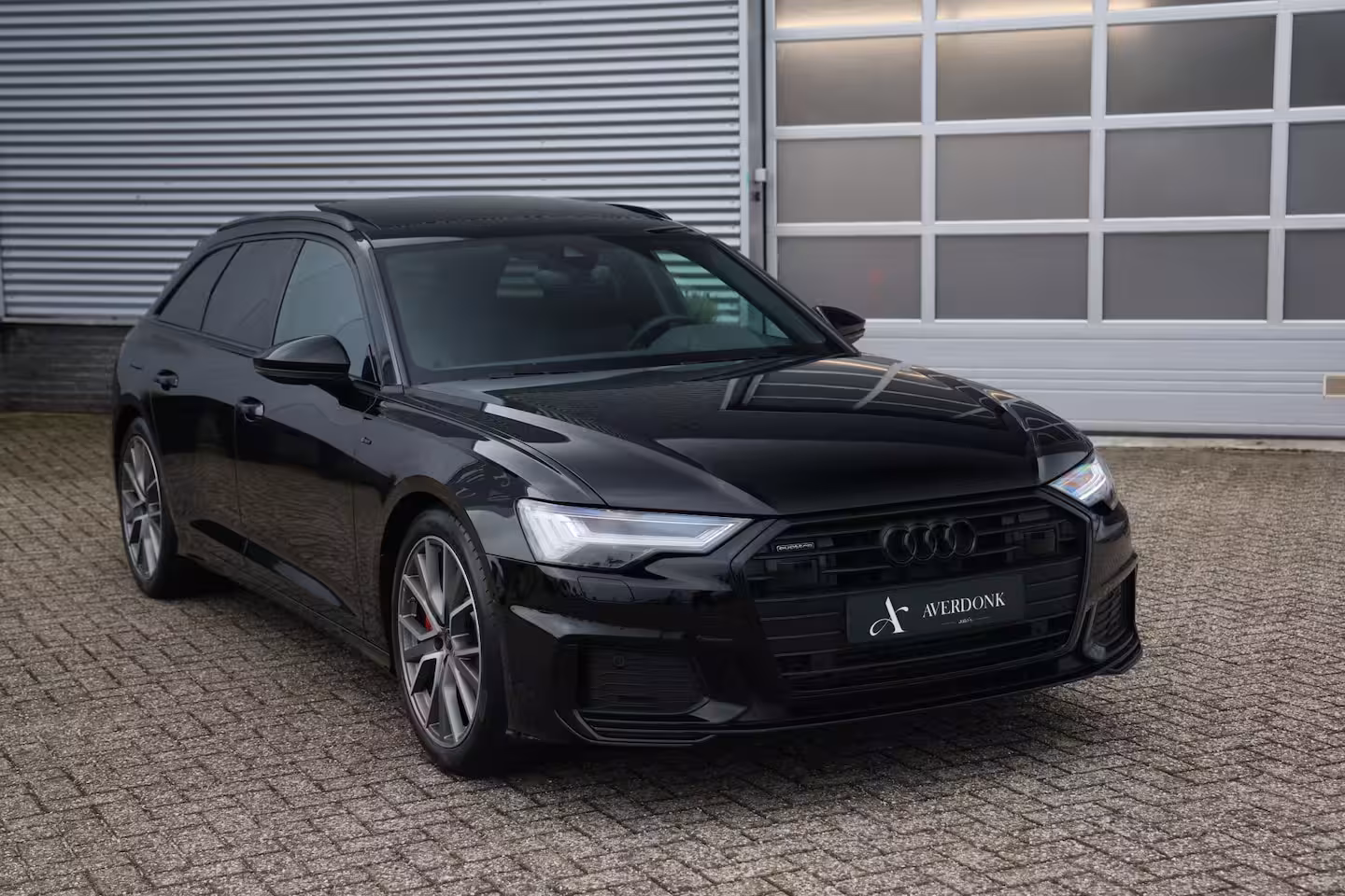Audi A6 Avant 55 TFSI e Quattro Competition S-Line Black 367PK Pano|Trekh|HD Matrix|Memory|DLR