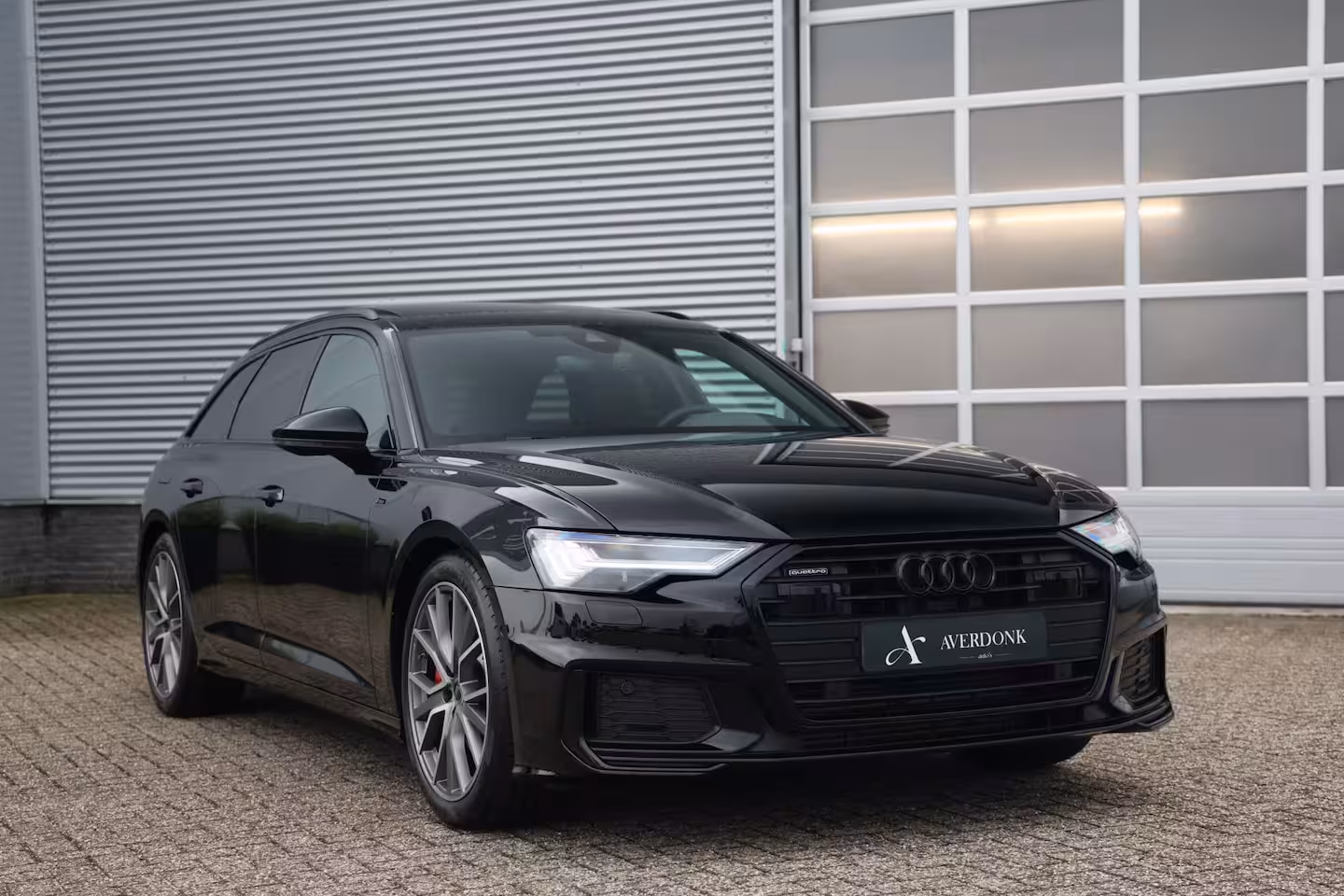 Audi A6 Avant 55 TFSI e Quattro Competition S-Line Black 367PK Pano|Trekh|HD Matrix|Memory|DLR