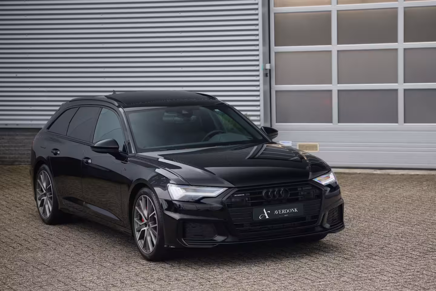 Audi A6 Avant 55 TFSI e Quattro Competition S-Line Black 367PK Pano|Trekh|HD Matrix|Memory|DLR