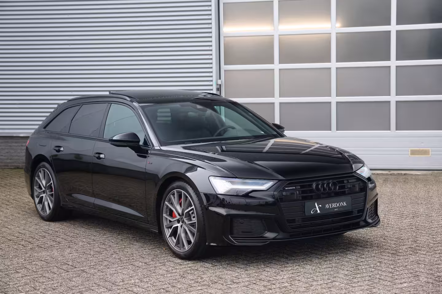 Audi A6 Avant 55 TFSI e Quattro Competition S-Line Black 367PK Pano|Trekh|HD Matrix|Memory|DLR