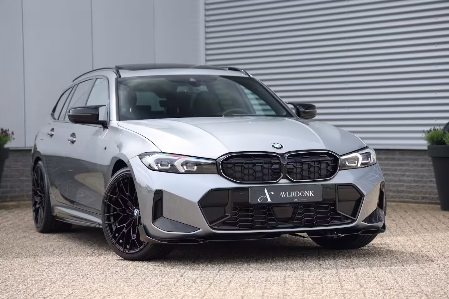 BMW 3-serie Touring 320i M-Sport Pano|Trekh|360Cam|HUD|ACC|Iconic
