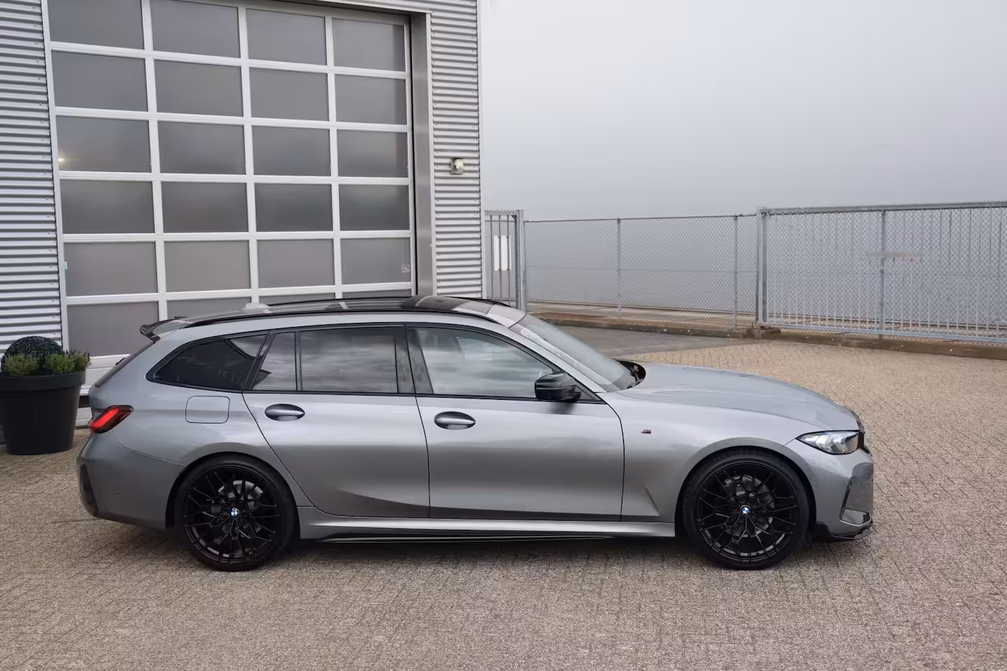 BMW 3-serie Touring 320i M-Sport Pano|Trekh|360Cam|HUD|ACC|Iconic