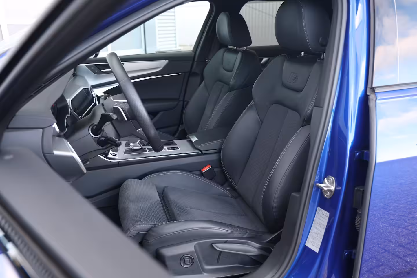 Audi A6 Avant 55 TFSI e Quattro Competition S-Line 367PK Trekhaak|Matrix|360Cam|B&O|HUD