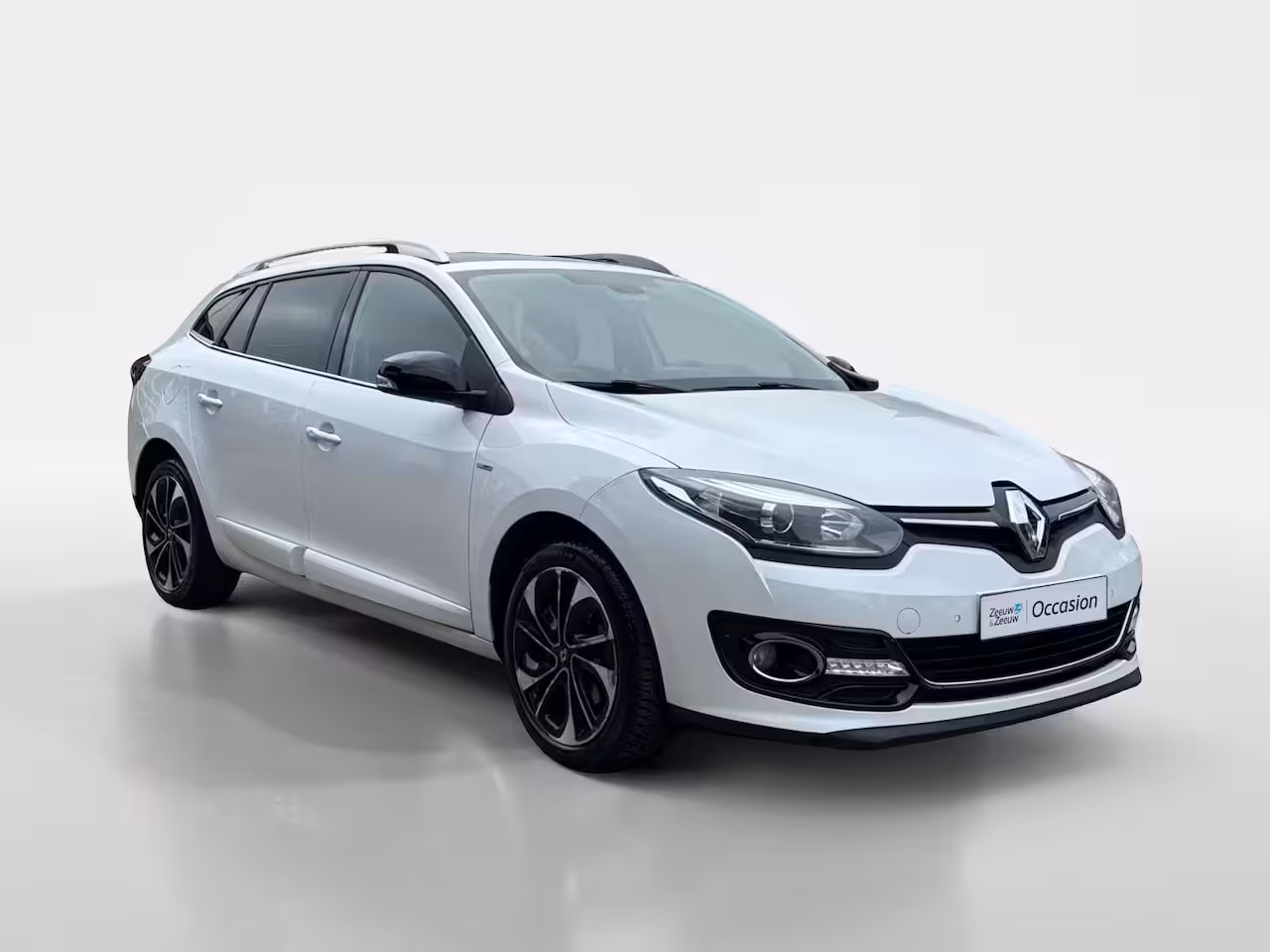 Renault Mégane Estate 1.2 TCe Bose | Automaat | Panoramadak | Trekhaak | Bose Sound | Half Leder bekleding | 12
