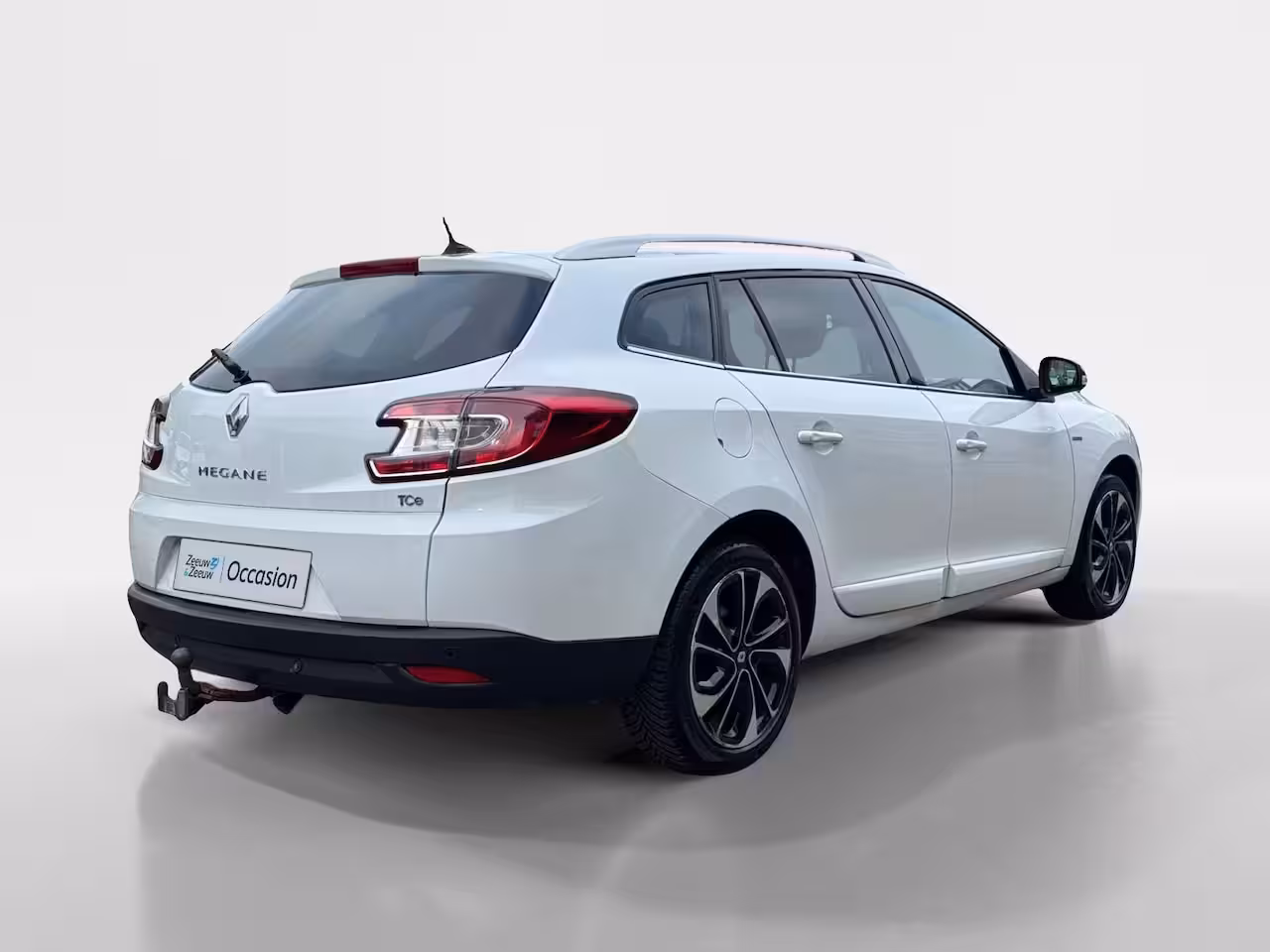Renault Mégane Estate 1.2 TCe Bose | Automaat | Panoramadak | Trekhaak | Bose Sound | Half Leder bekleding | 12