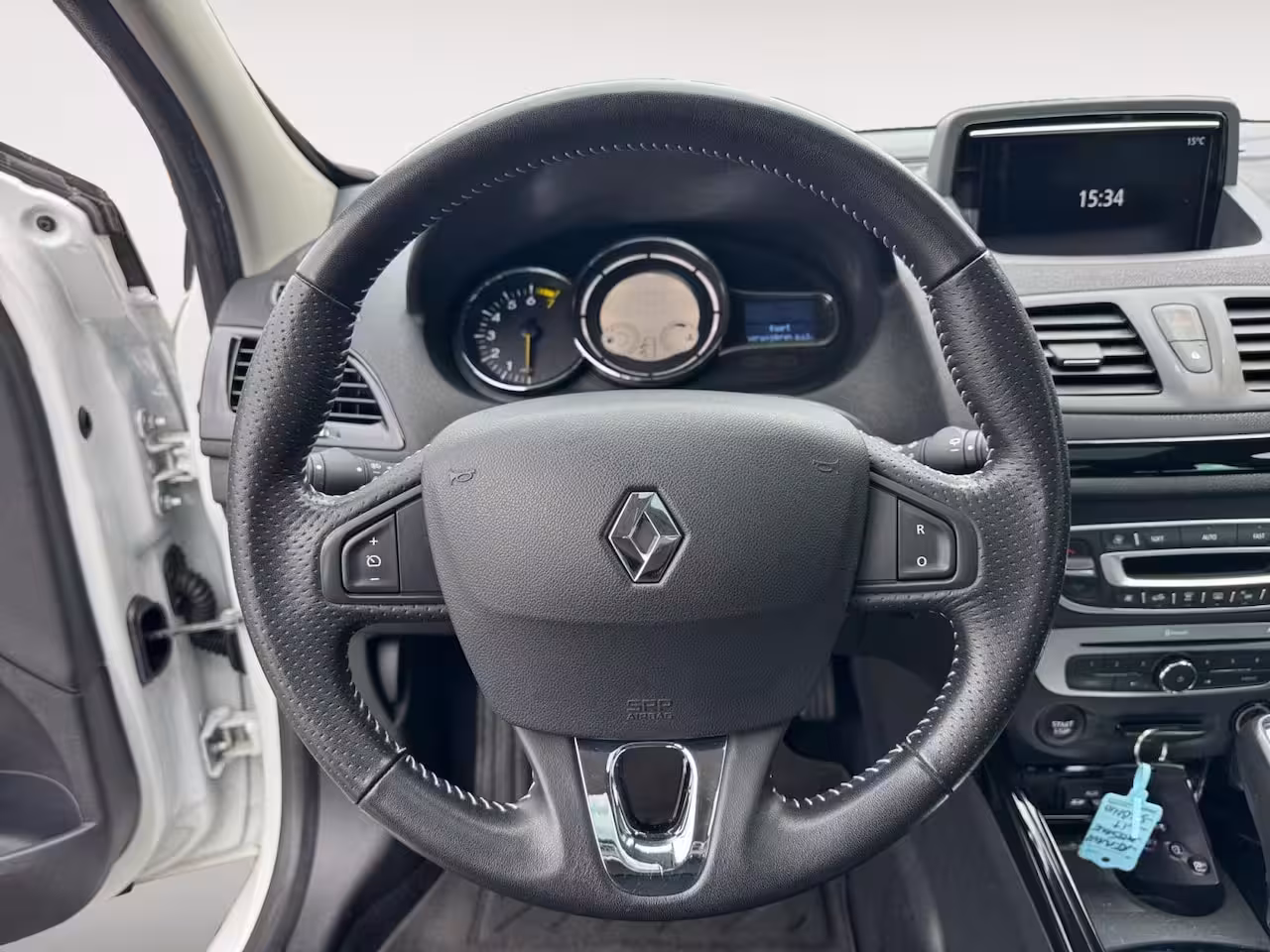 Renault Mégane Estate 1.2 TCe Bose | Automaat | Panoramadak | Trekhaak | Bose Sound | Half Leder bekleding | 12