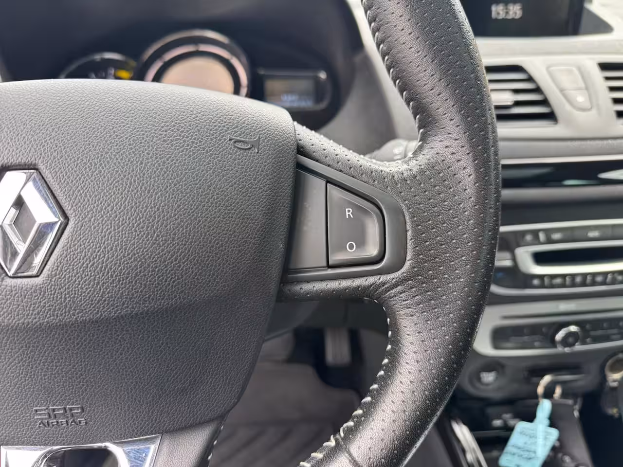 Renault Mégane Estate 1.2 TCe Bose | Automaat | Panoramadak | Trekhaak | Bose Sound | Half Leder bekleding | 12