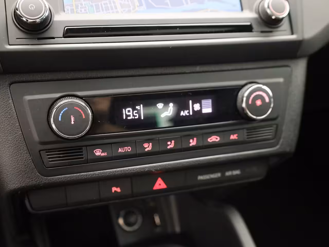 Seat Ibiza 1.0 EcoTSI FR Connect | Navi | Pano | Apple / Android Auto | LMV | PDC | Stoelverwarming |